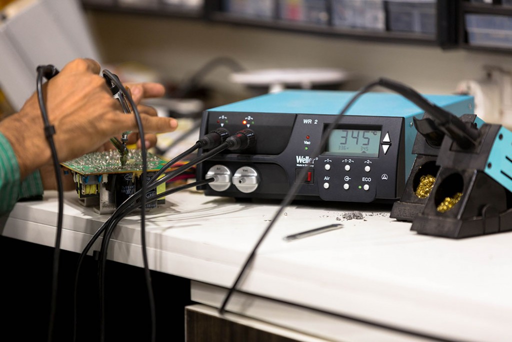 WELLER_20WR2_20REWORK_20STATION_202_20CHANNEL_2012-min